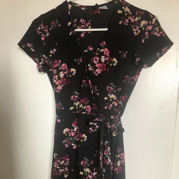 Floral, Wrap Dress from H&M - Picture 2 of 7